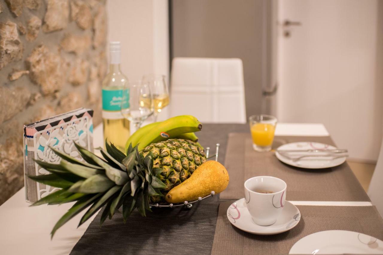 Apartments Tara Vrbnik Ngoại thất bức ảnh