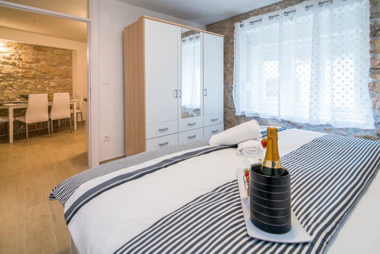 Apartments Tara Vrbnik Ngoại thất bức ảnh